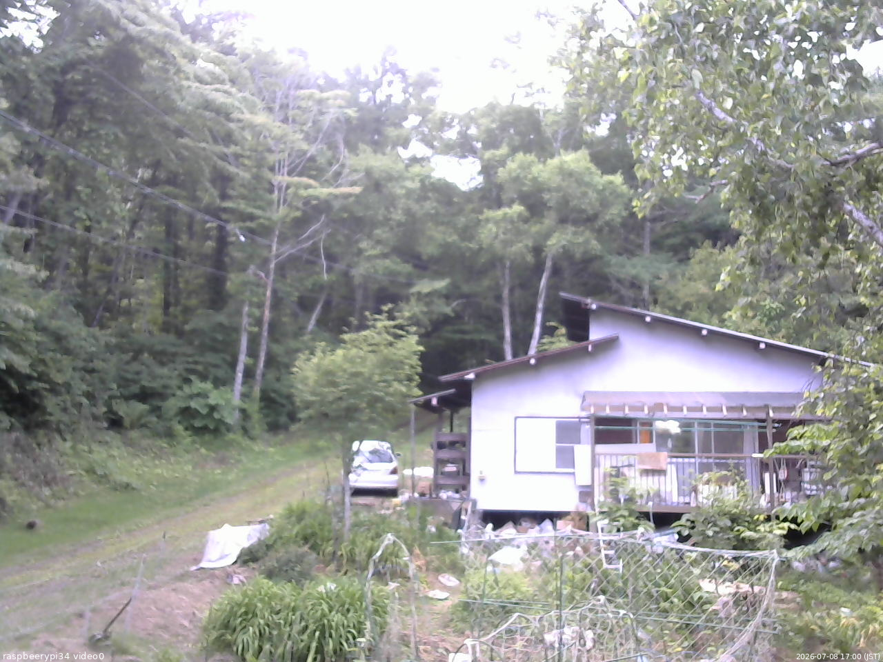 長野県菅平高原 ゆたか山荘 西側(坂上) 2026/07/08 17:00