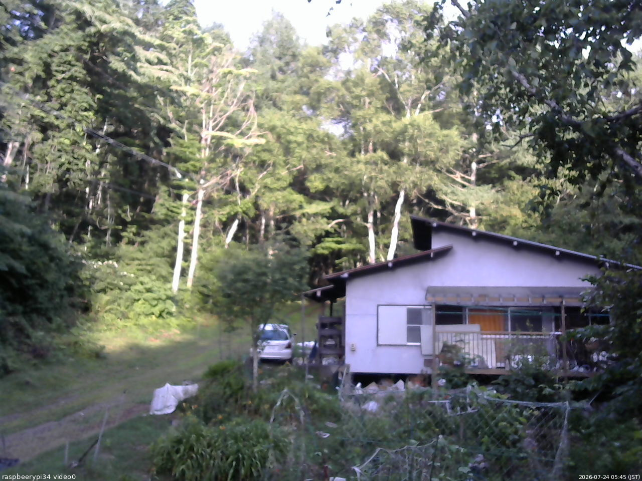 長野県菅平高原 ゆたか山荘 西側(坂上) 2026/07/24 05:45