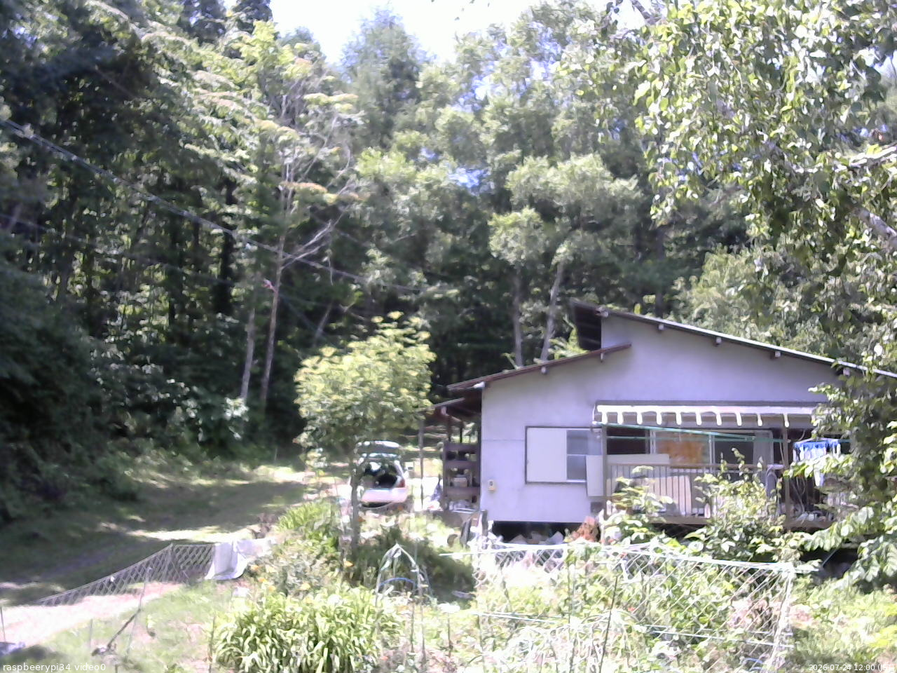 長野県菅平高原 ゆたか山荘 西側(坂上) 2026/07/24 12:00