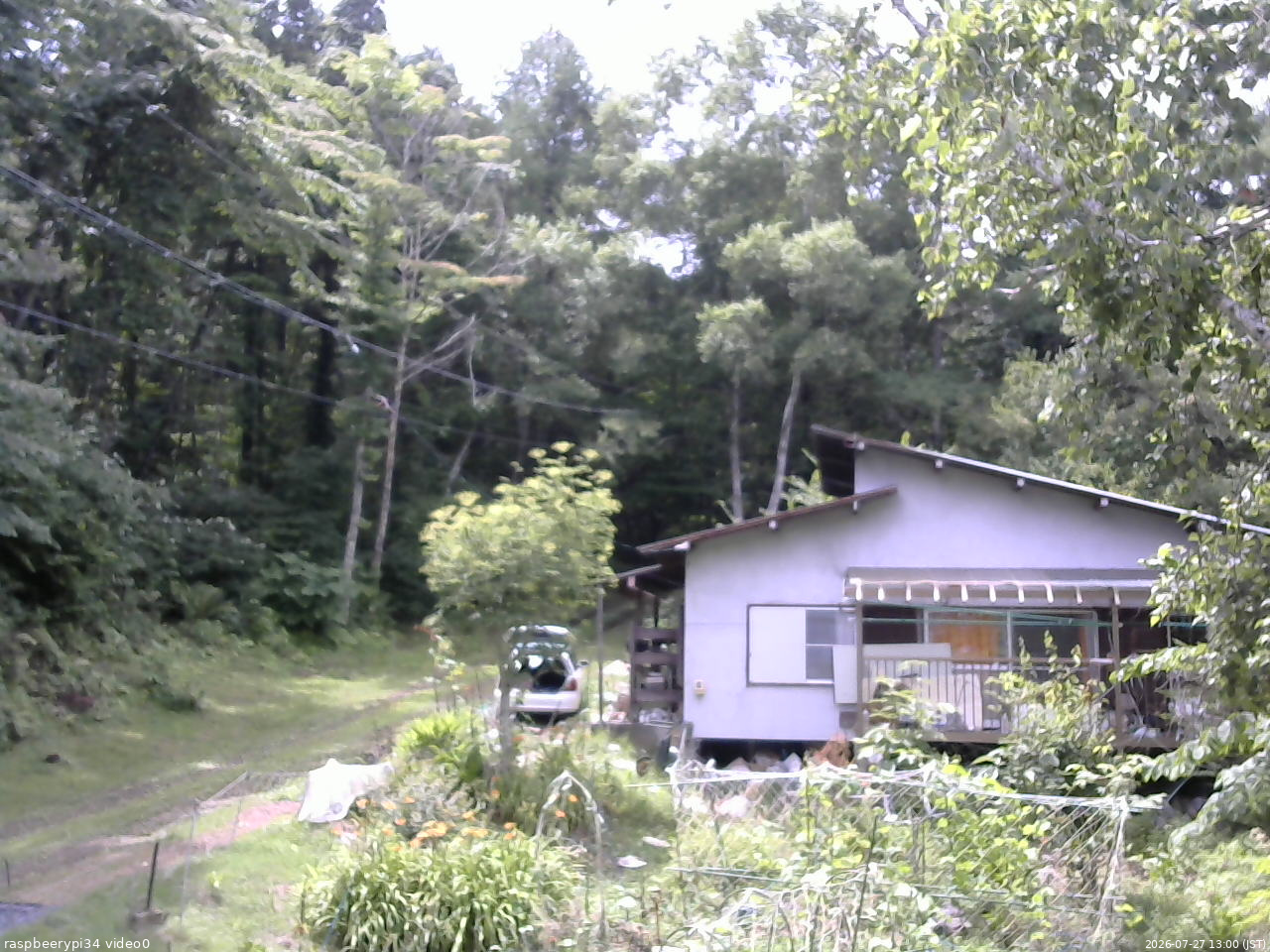 長野県菅平高原 ゆたか山荘 西側(坂上) 2026/07/27 13:00