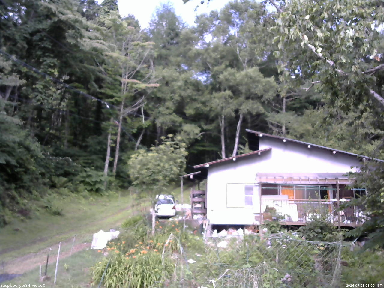 長野県菅平高原 ゆたか山荘 西側(坂上) 2026/07/28 08:00