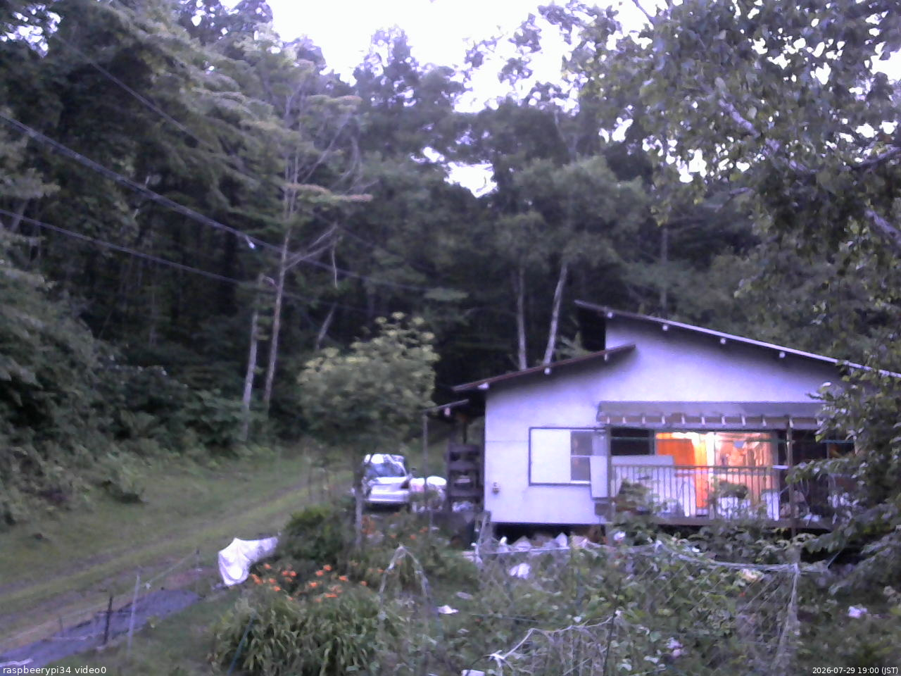 長野県菅平高原 ゆたか山荘 西側(坂上) 2026/07/29 19:00