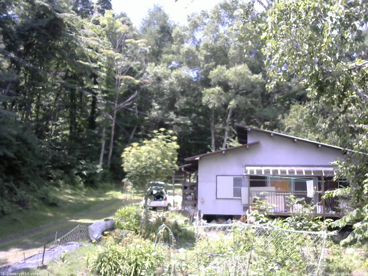 長野県菅平高原 ゆたか山荘 西側(坂上) 2026/07/31 12:00