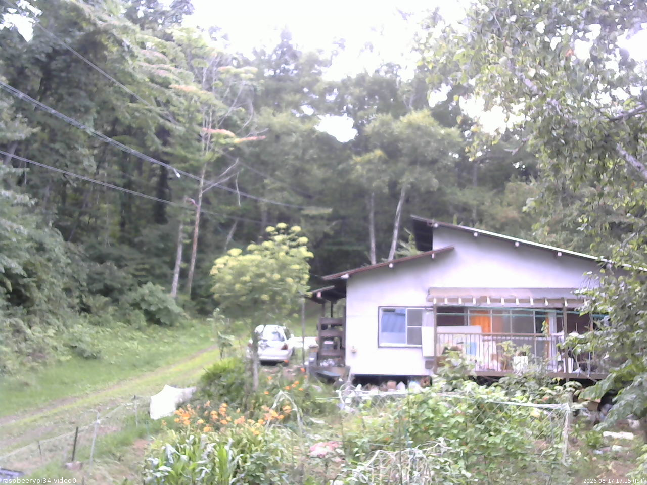 長野県菅平高原 ゆたか山荘 西側(坂上) 2026/08/17 17:15