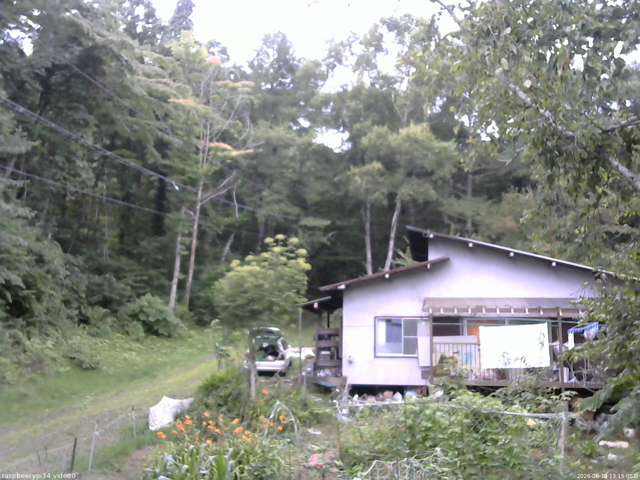長野県菅平高原 ゆたか山荘 西側(坂上) 2026/08/18 13:15