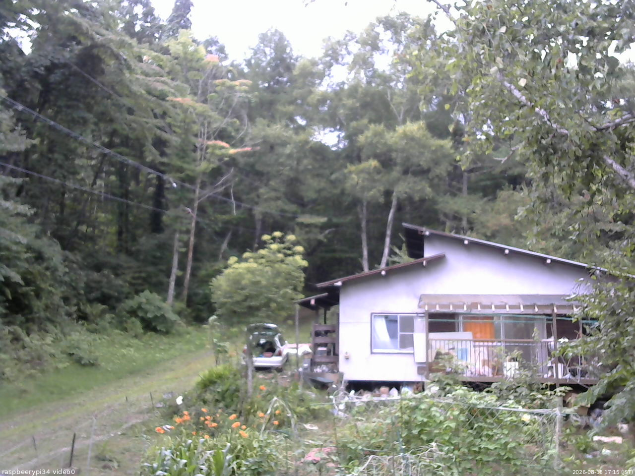 長野県菅平高原 ゆたか山荘 西側(坂上) 2026/08/18 17:15