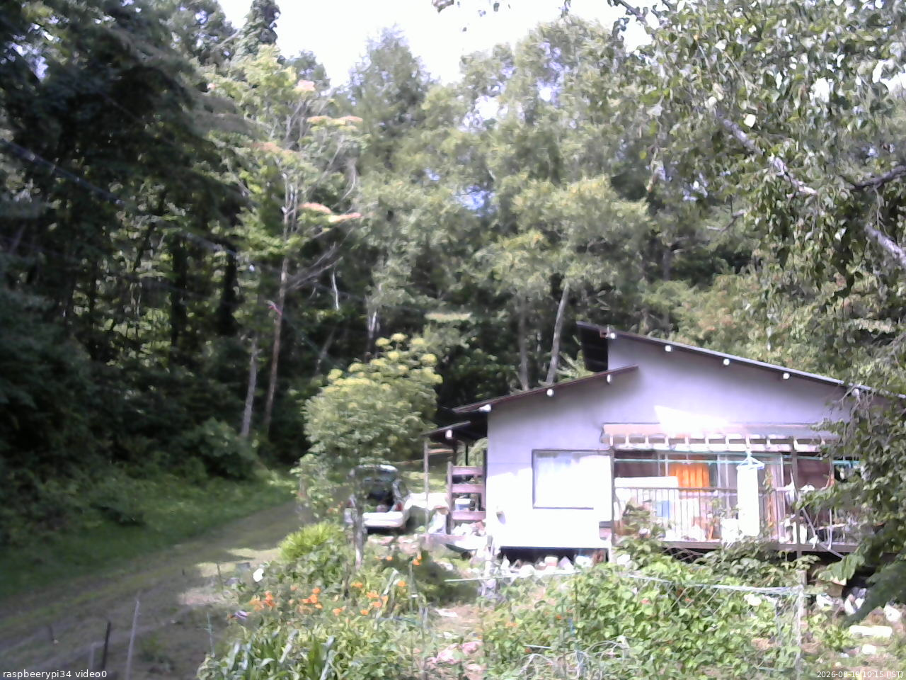 長野県菅平高原 ゆたか山荘 西側(坂上) 2026/08/19 10:15