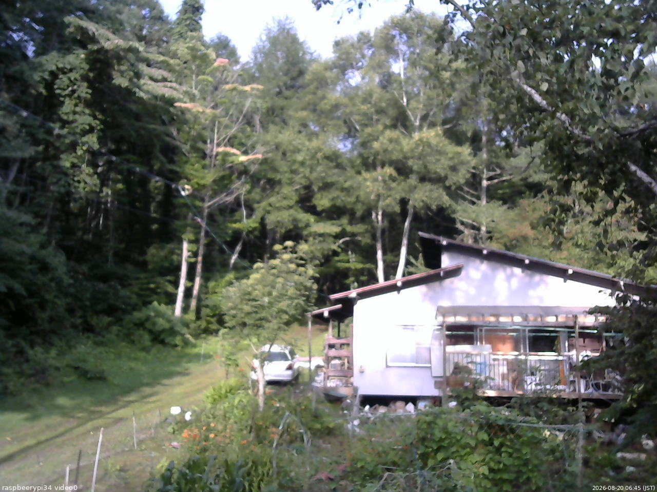 長野県菅平高原 ゆたか山荘 西側(坂上) 2026/08/20 06:45