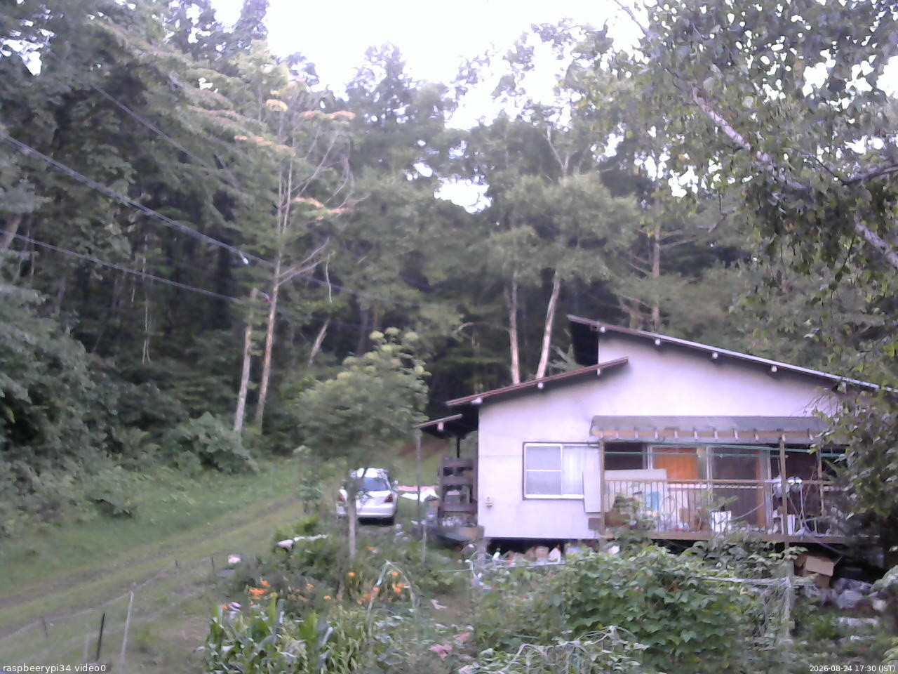 長野県菅平高原 ゆたか山荘 西側(坂上) 2026/08/24 17:30