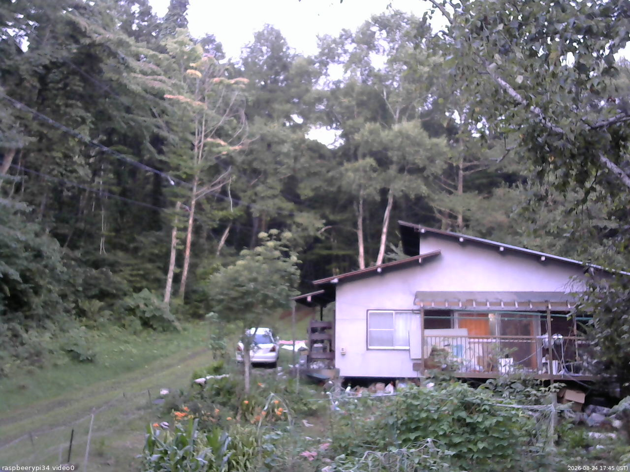 長野県菅平高原 ゆたか山荘 西側(坂上) 2026/08/24 17:45
