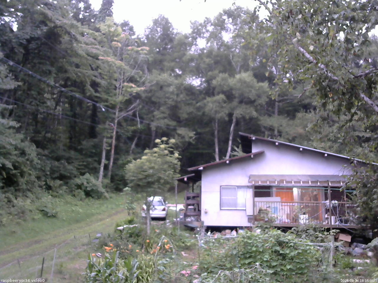 長野県菅平高原 ゆたか山荘 西側(坂上) 2026/08/24 18:15