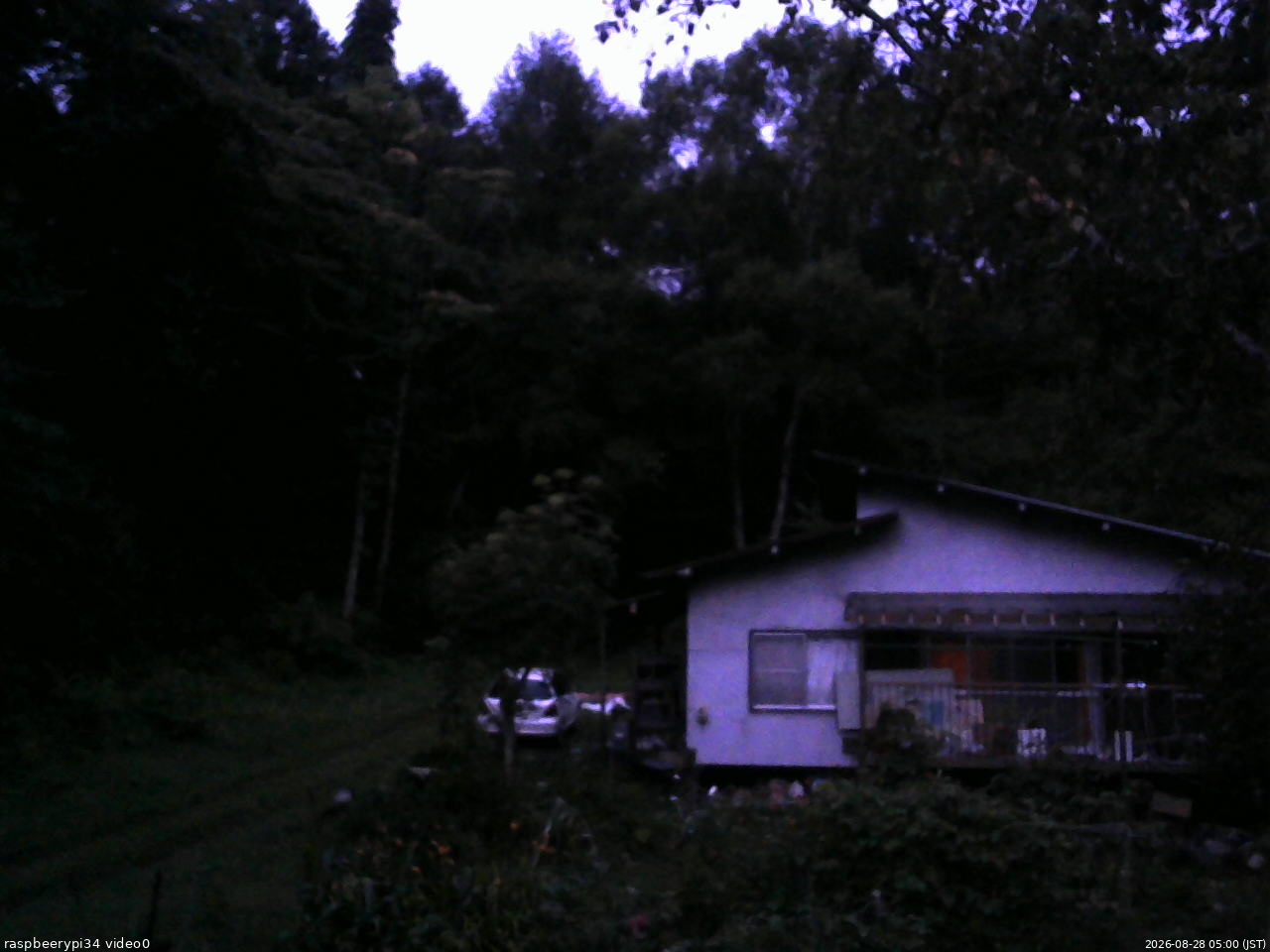長野県菅平高原 ゆたか山荘 西側(坂上) 2026/08/28 05:00