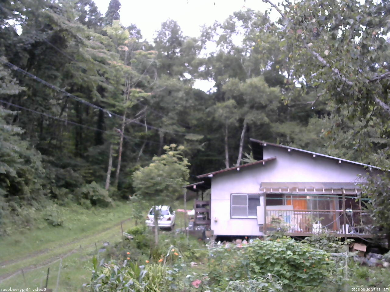 長野県菅平高原 ゆたか山荘 西側(坂上) 2026/08/30 17:45