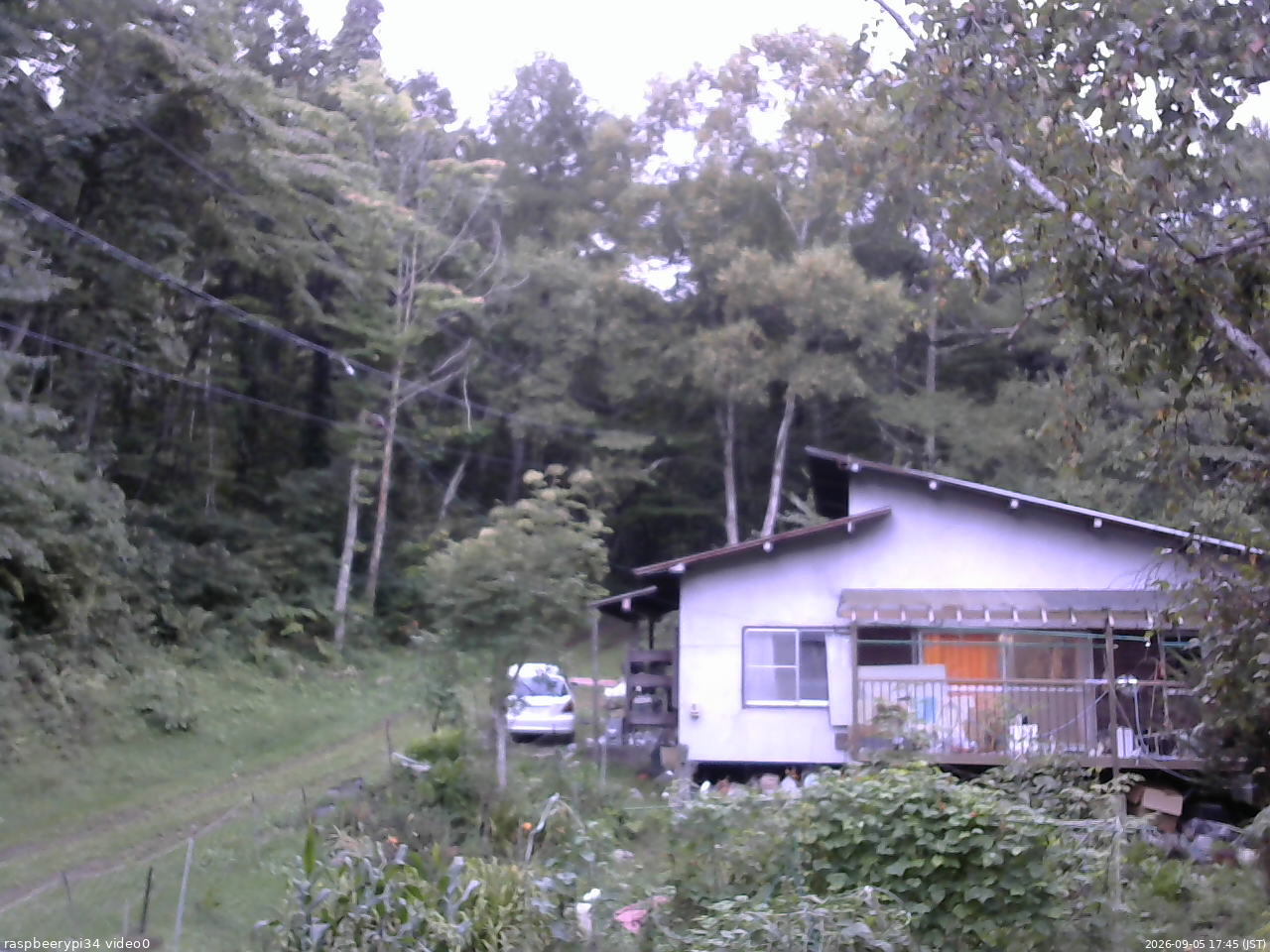 長野県菅平高原 ゆたか山荘 西側(坂上) 2026/09/05 17:45