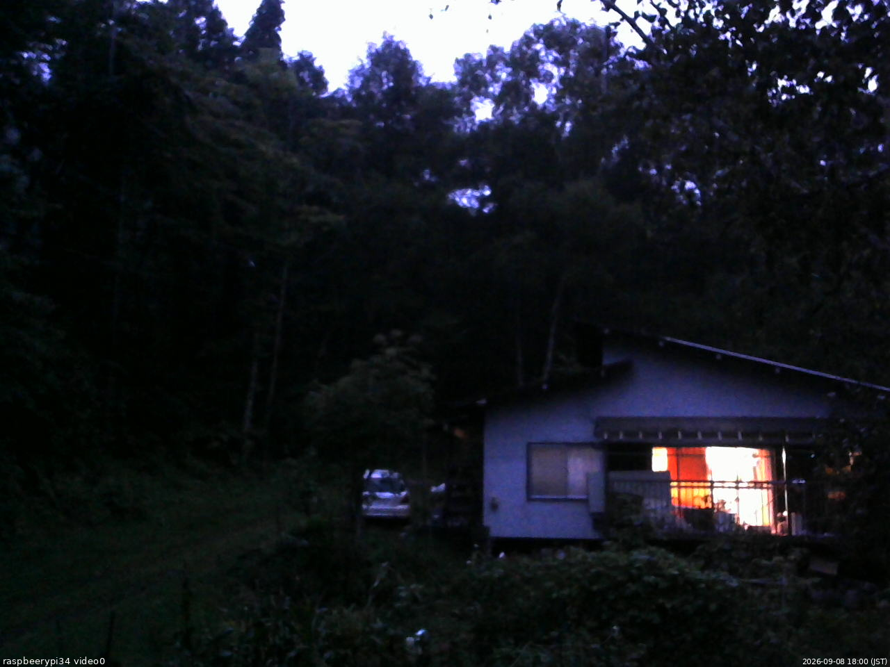 長野県菅平高原 ゆたか山荘 西側(坂上) 2026/09/08 18:00