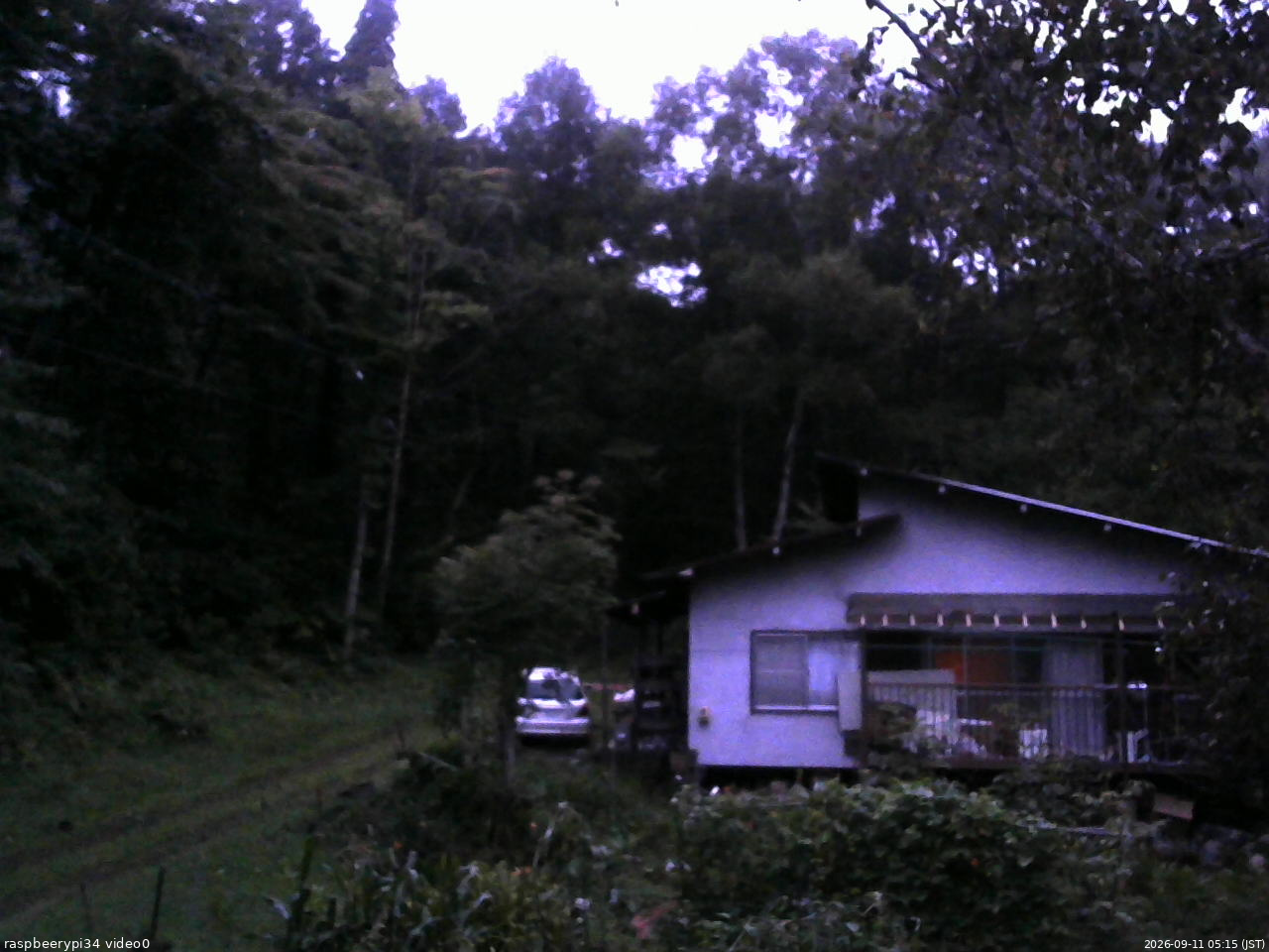 長野県菅平高原 ゆたか山荘 西側(坂上) 2026/09/11 05:15