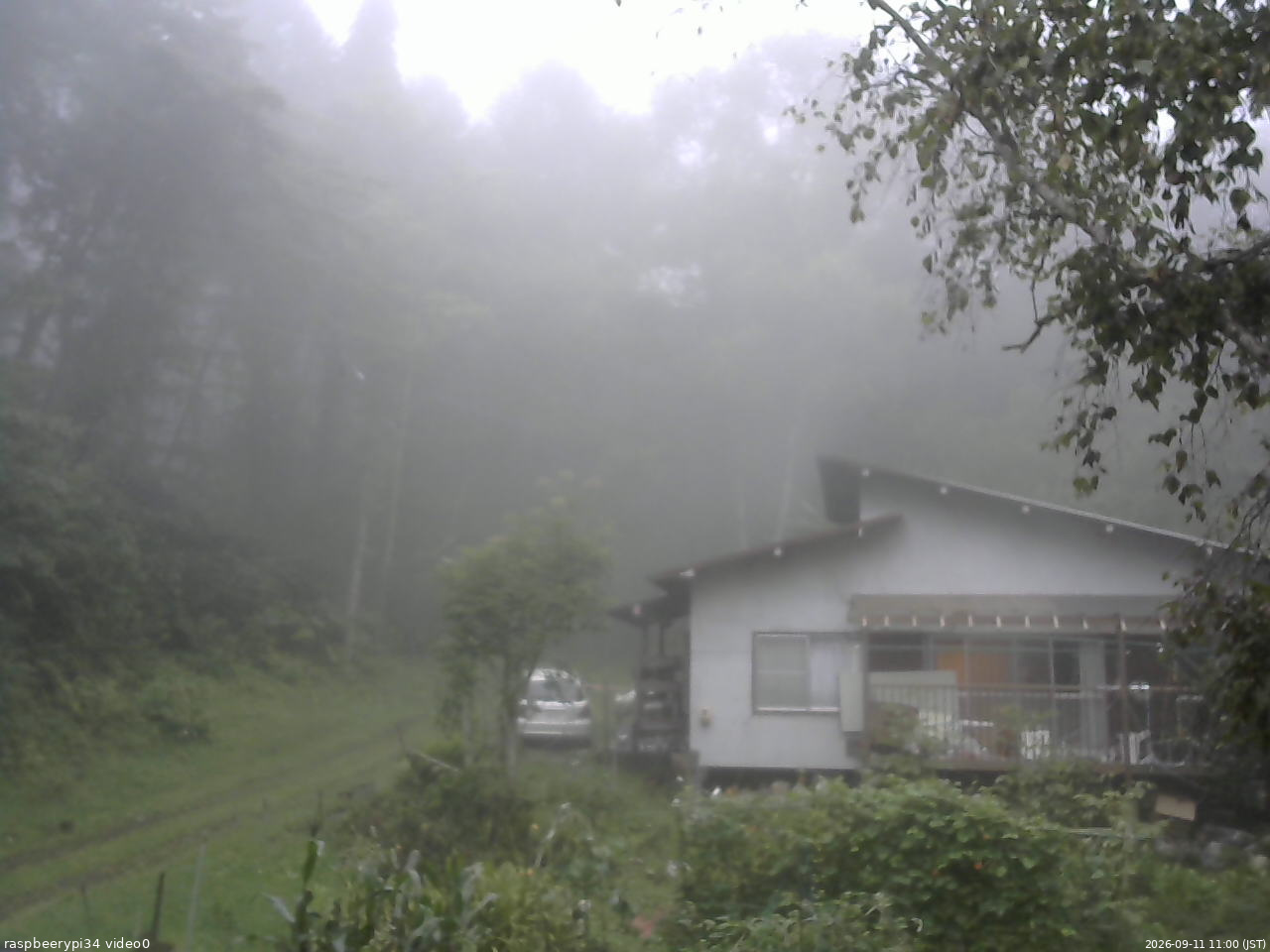 長野県菅平高原 ゆたか山荘 西側(坂上) 2026/09/11 11:00