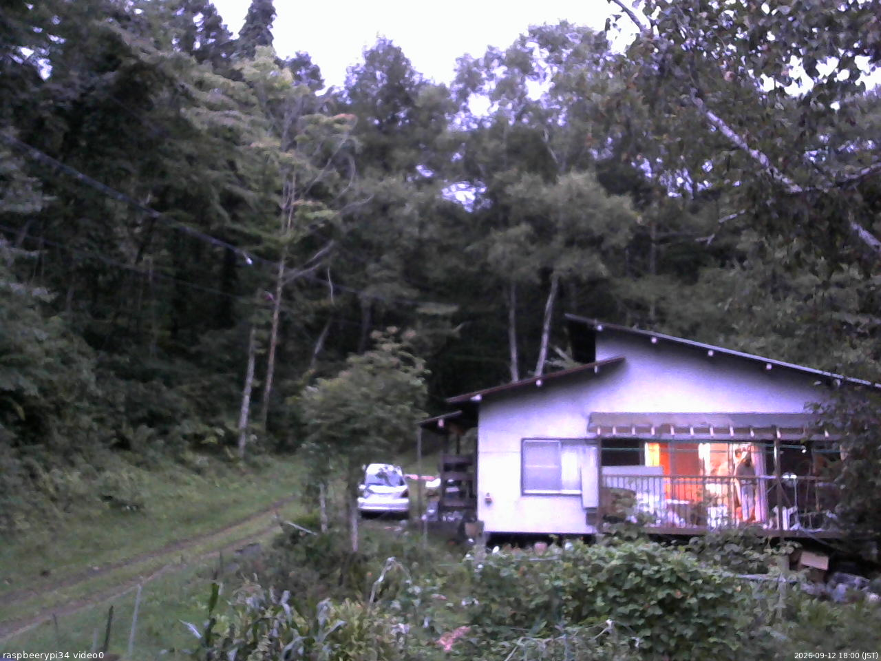 長野県菅平高原 ゆたか山荘 西側(坂上) 2026/09/12 18:00