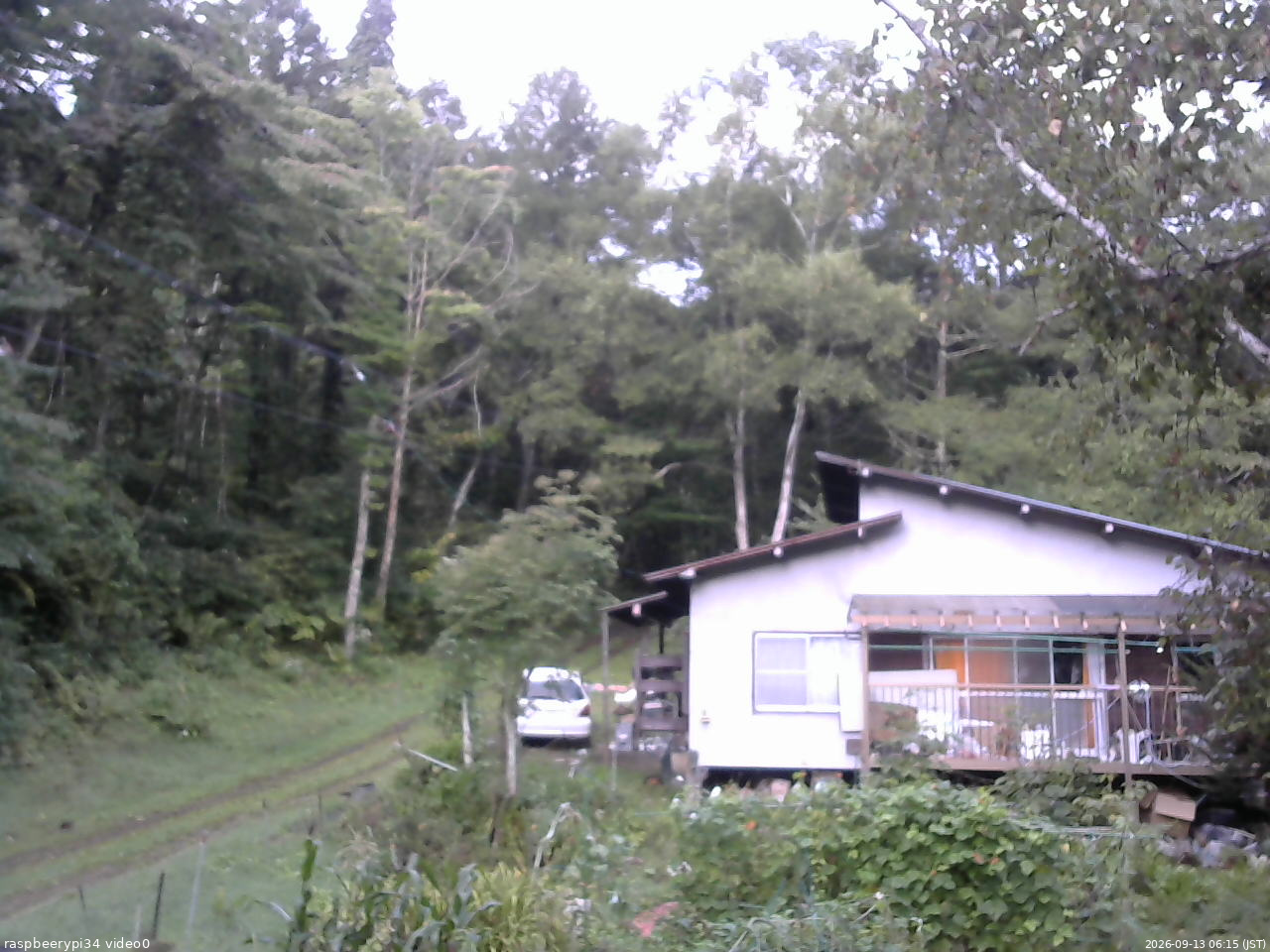 長野県菅平高原 ゆたか山荘 西側(坂上) 2026/09/13 06:15