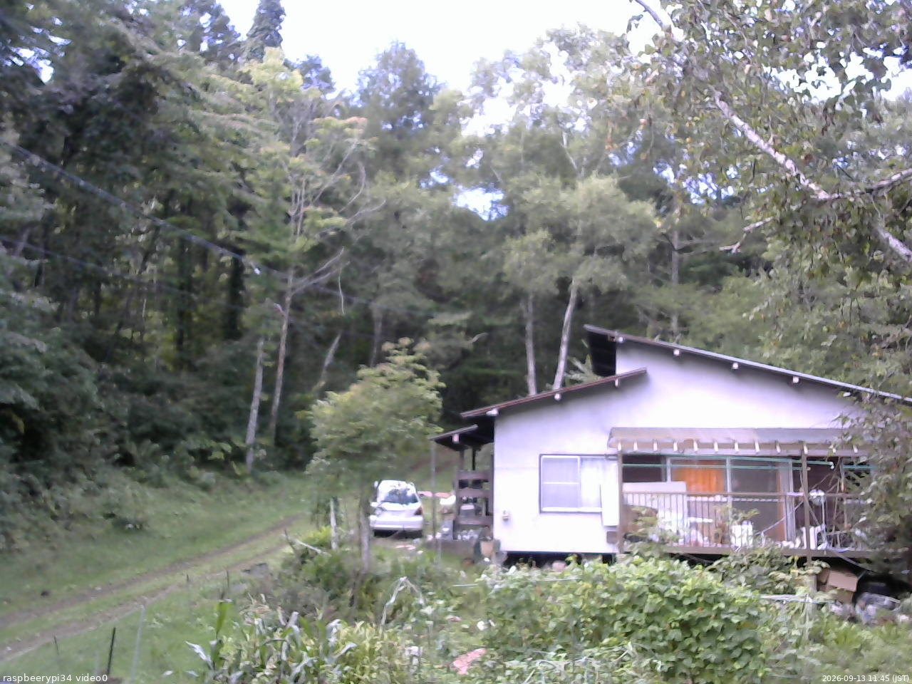 長野県菅平高原 ゆたか山荘 西側(坂上) 2026/09/13 11:45
