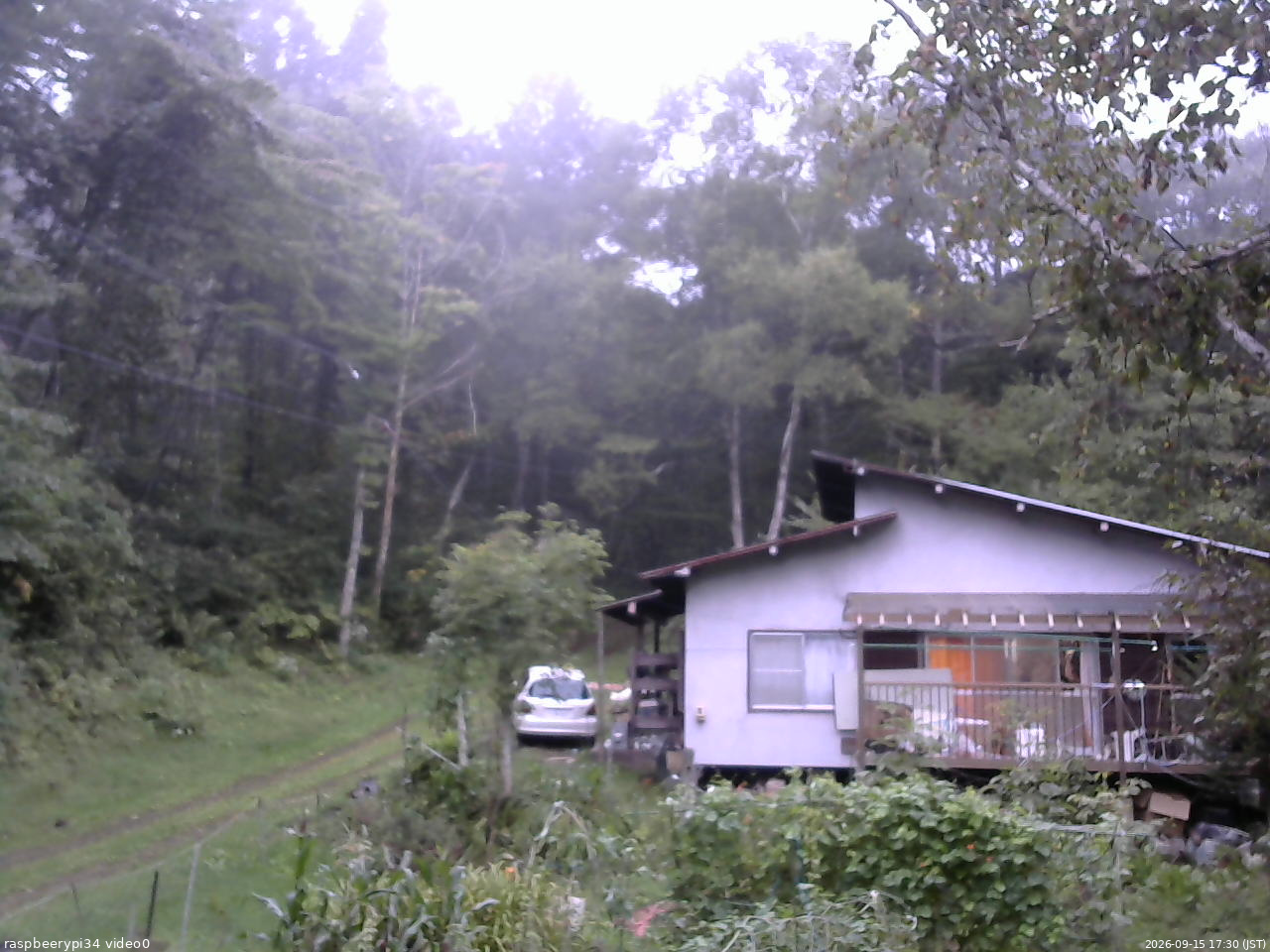 長野県菅平高原 ゆたか山荘 西側(坂上) 2026/09/15 17:30