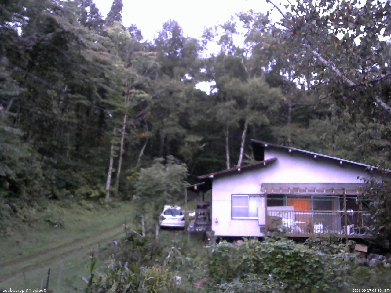 長野県菅平高原 ゆたか山荘 西側(坂上) 2026/09/17 05:30