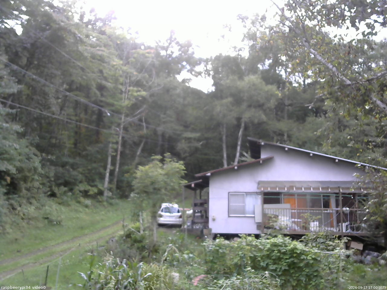 長野県菅平高原 ゆたか山荘 西側(坂上) 2026/09/17 17:00
