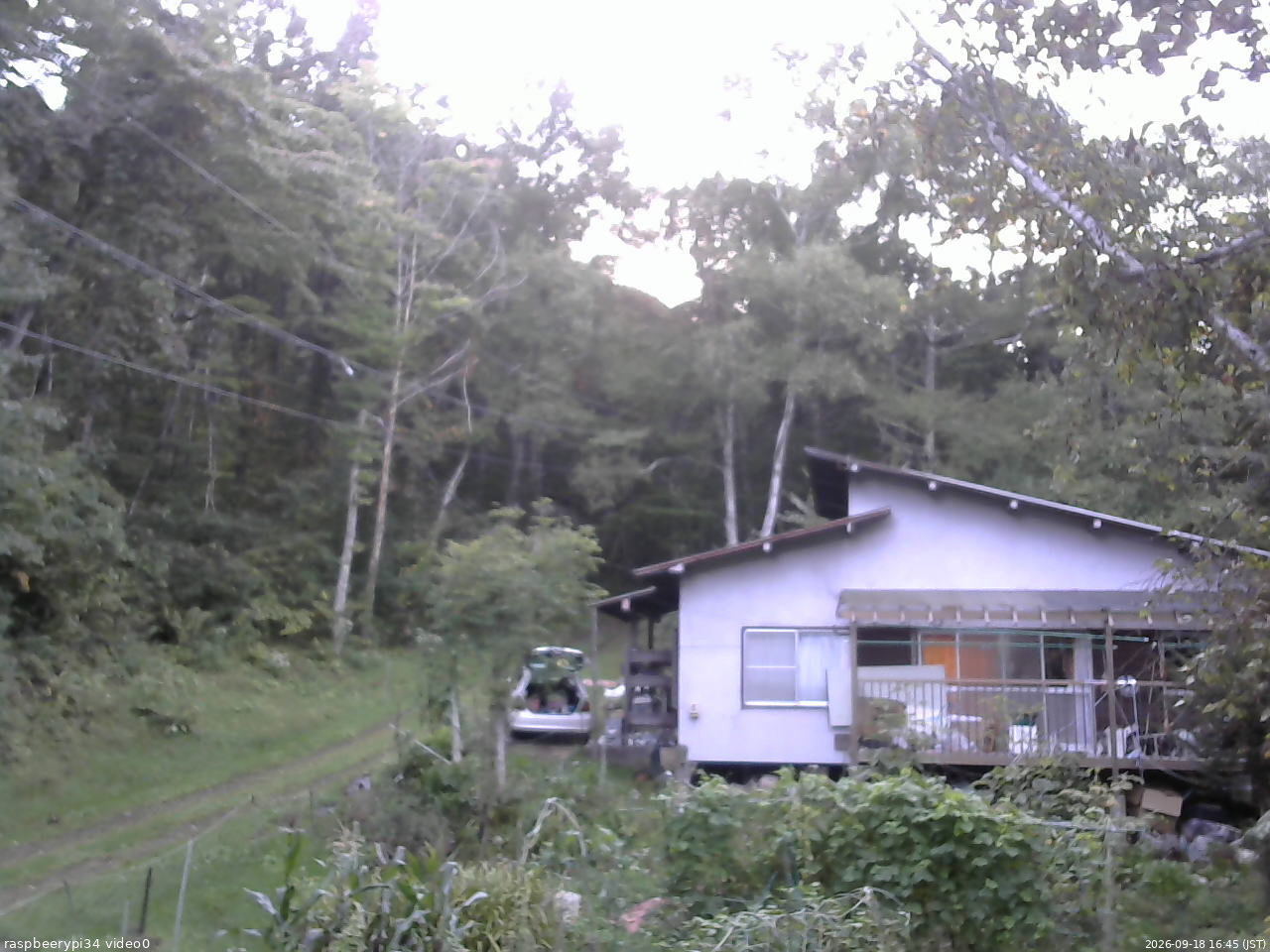 長野県菅平高原 ゆたか山荘 西側(坂上) 2026/09/18 16:45