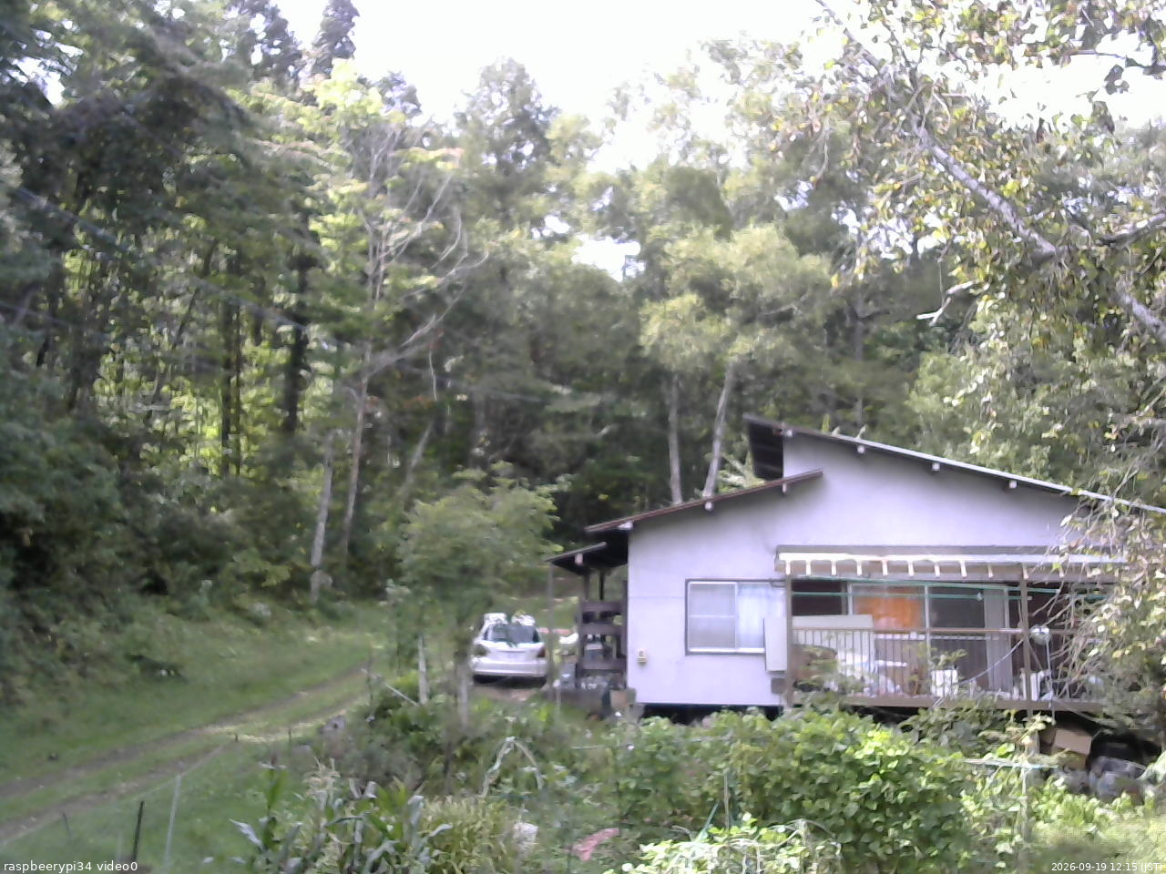 長野県菅平高原 ゆたか山荘 西側(坂上) 2026/09/19 12:15