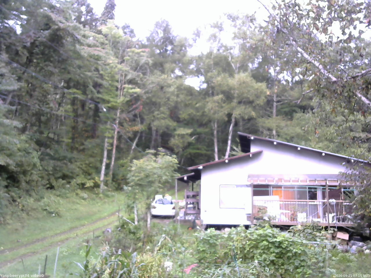 長野県菅平高原 ゆたか山荘 西側(坂上) 2026/09/21 07:15