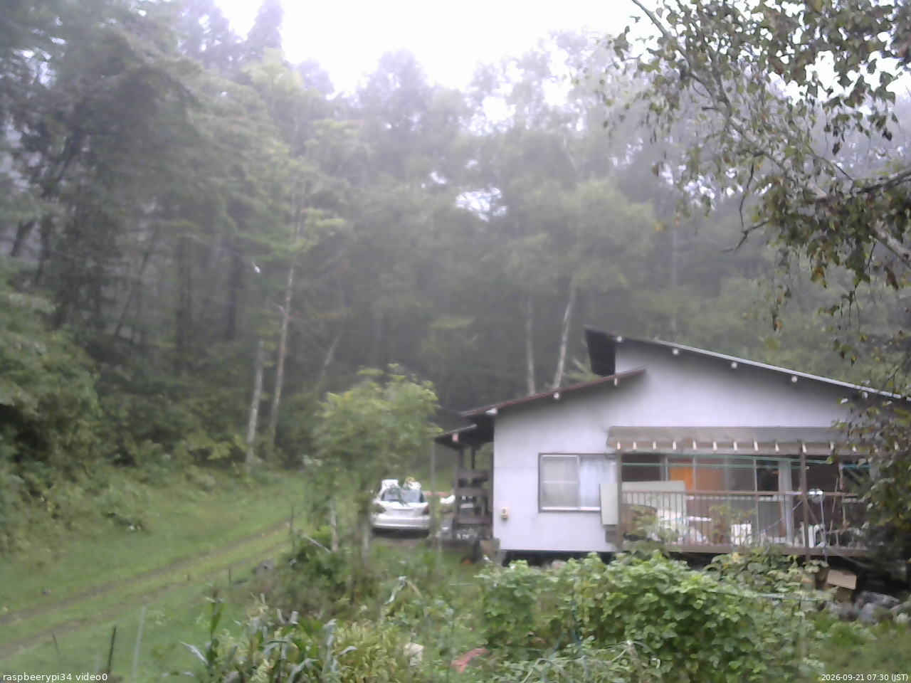 長野県菅平高原 ゆたか山荘 西側(坂上) 2026/09/21 07:30