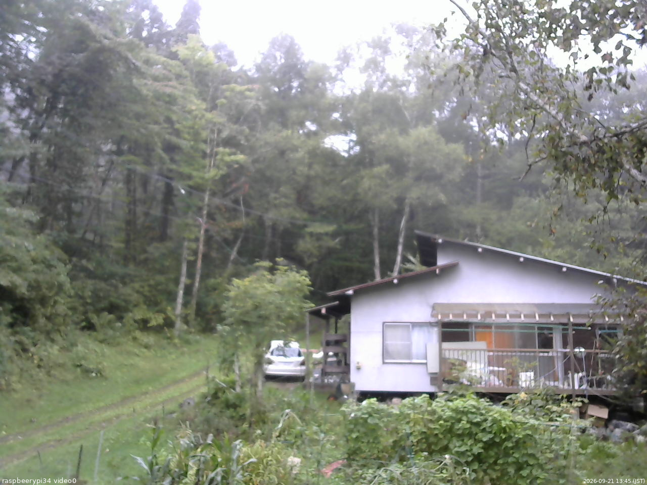 長野県菅平高原 ゆたか山荘 西側(坂上) 2026/09/21 13:45