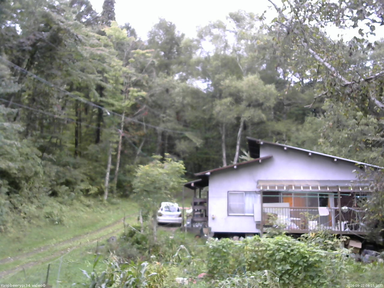 長野県菅平高原 ゆたか山荘 西側(坂上) 2026/09/22 08:15