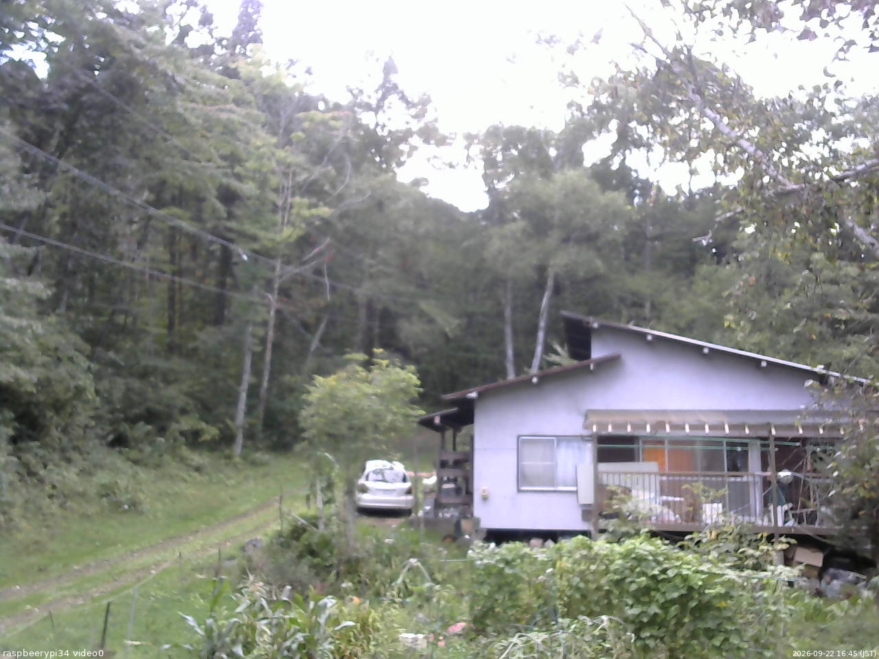 長野県菅平高原 ゆたか山荘 西側(坂上) 2026/09/22 16:45