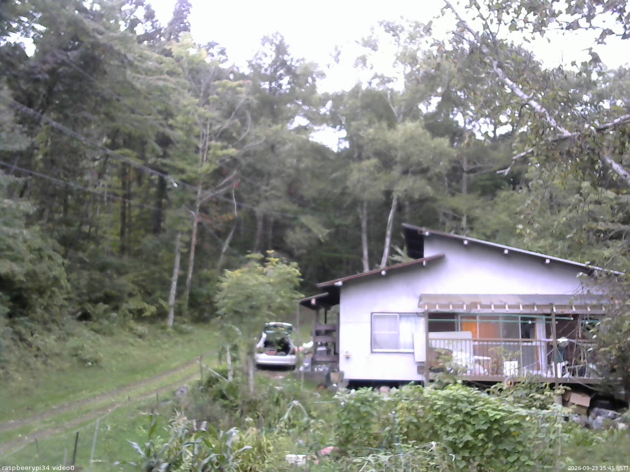 長野県菅平高原 ゆたか山荘 西側(坂上) 2026/09/23 15:45