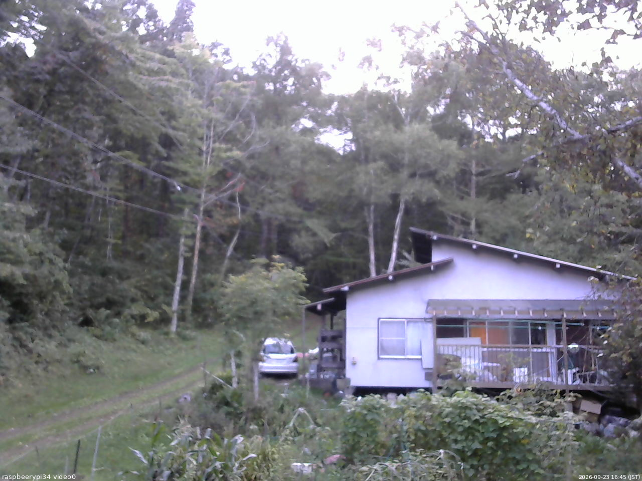 長野県菅平高原 ゆたか山荘 西側(坂上) 2026/09/23 16:45