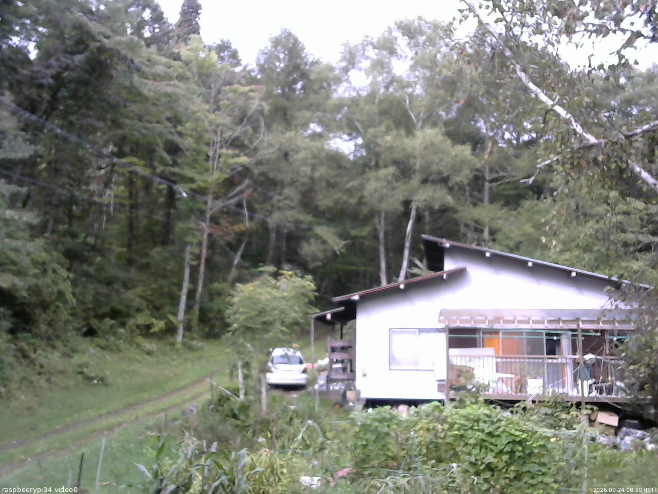 長野県菅平高原 ゆたか山荘 西側(坂上) 2026/09/24 08:30