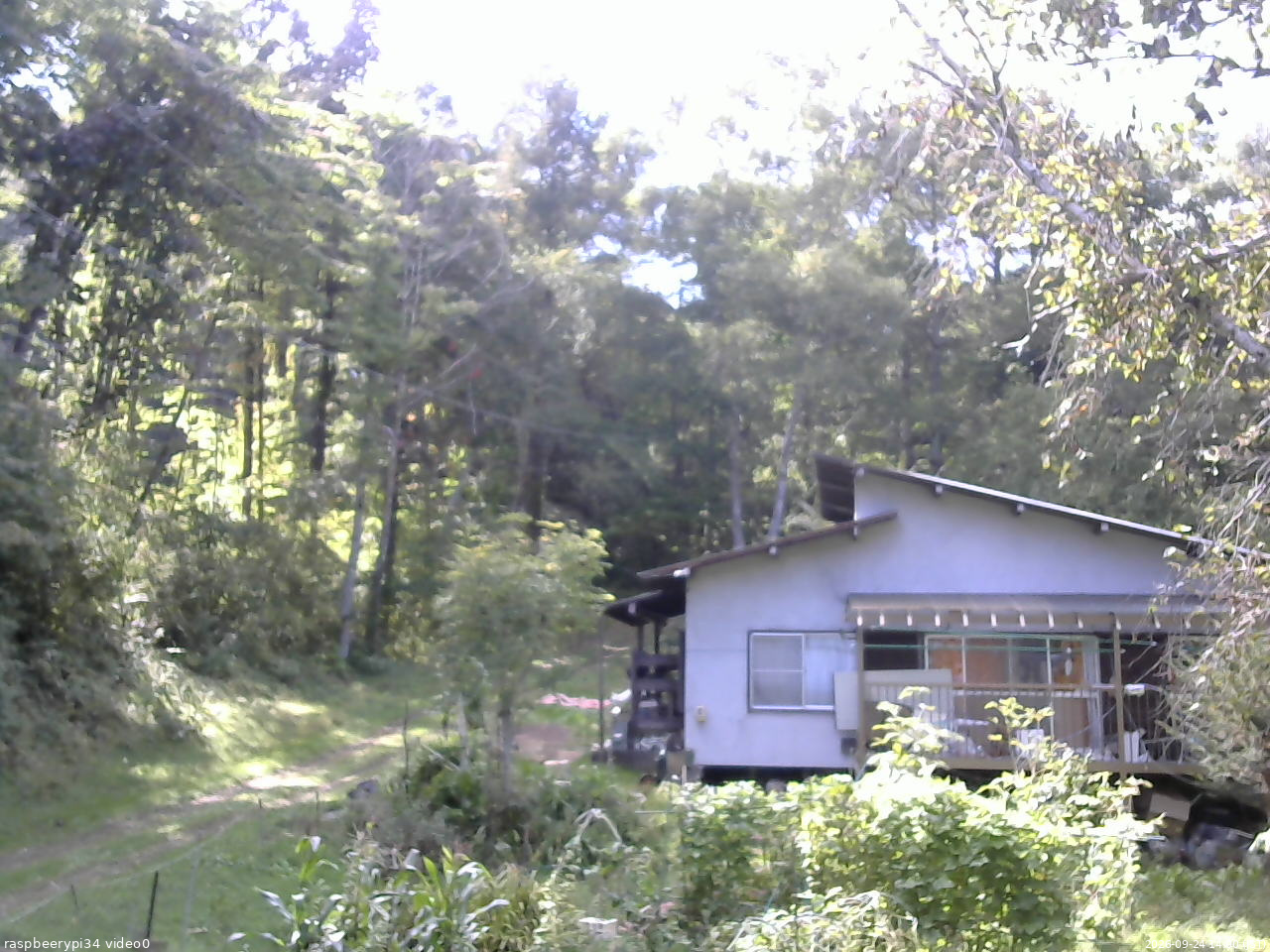 長野県菅平高原 ゆたか山荘 西側(坂上) 2026/09/24 14:00