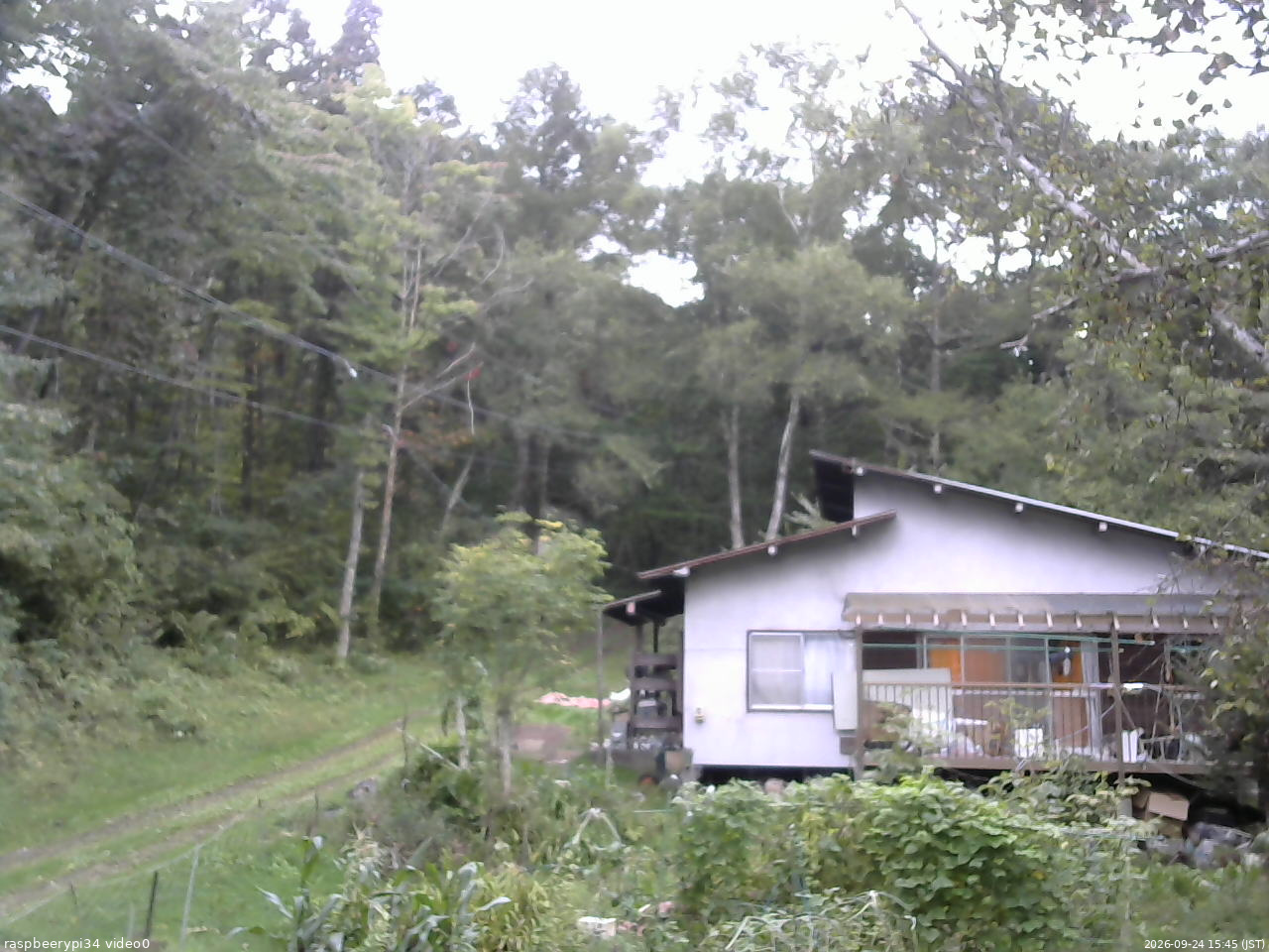 長野県菅平高原 ゆたか山荘 西側(坂上) 2026/09/24 15:45