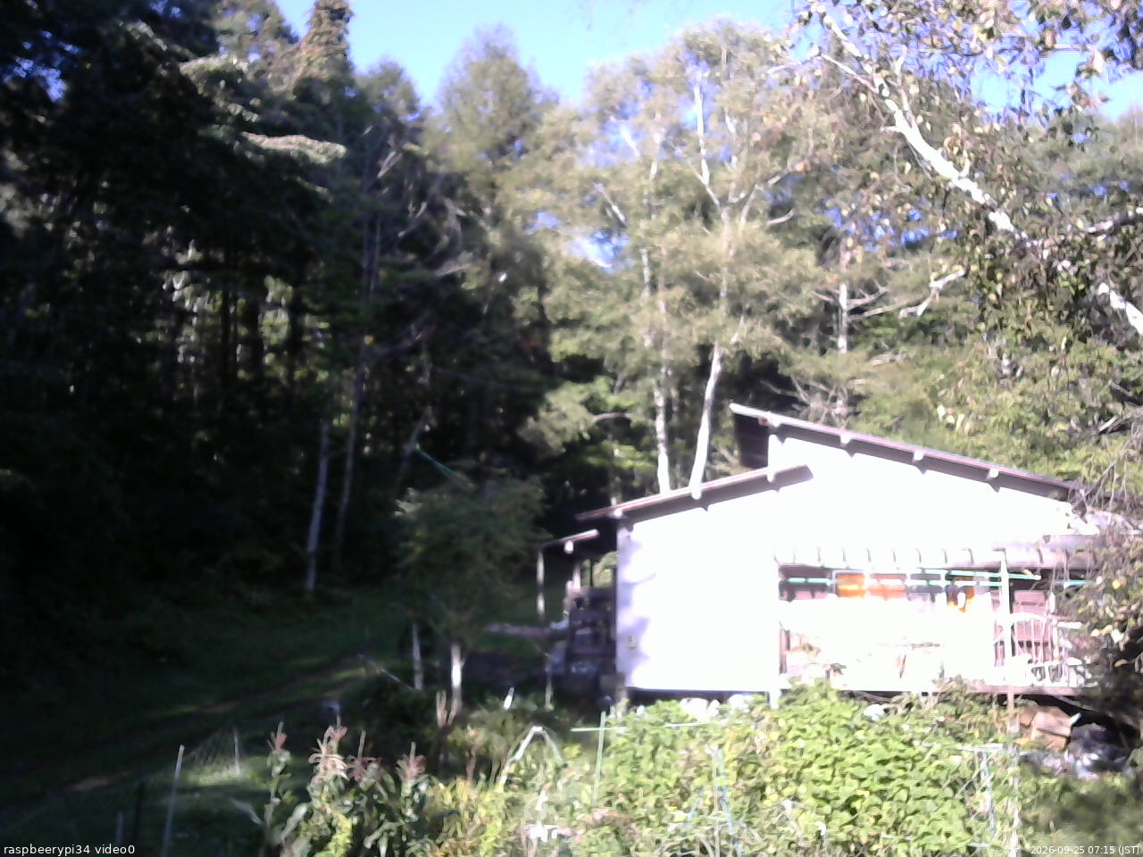 長野県菅平高原 ゆたか山荘 西側(坂上) 2026/09/25 07:15