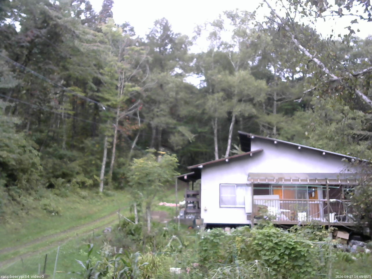 長野県菅平高原 ゆたか山荘 西側(坂上) 2026/09/27 14:45