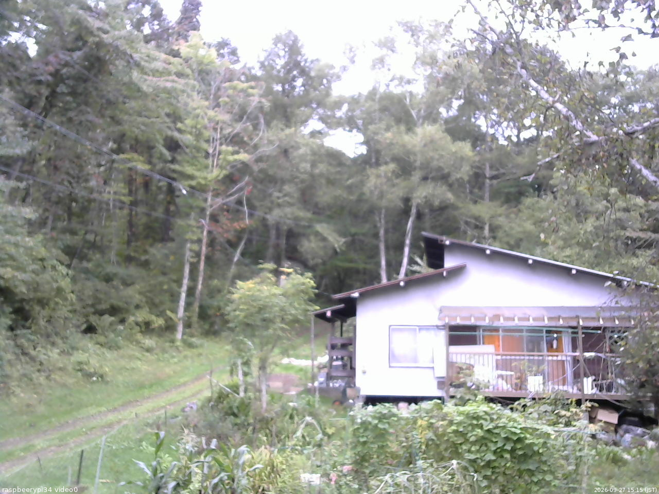長野県菅平高原 ゆたか山荘 西側(坂上) 2026/09/27 15:15